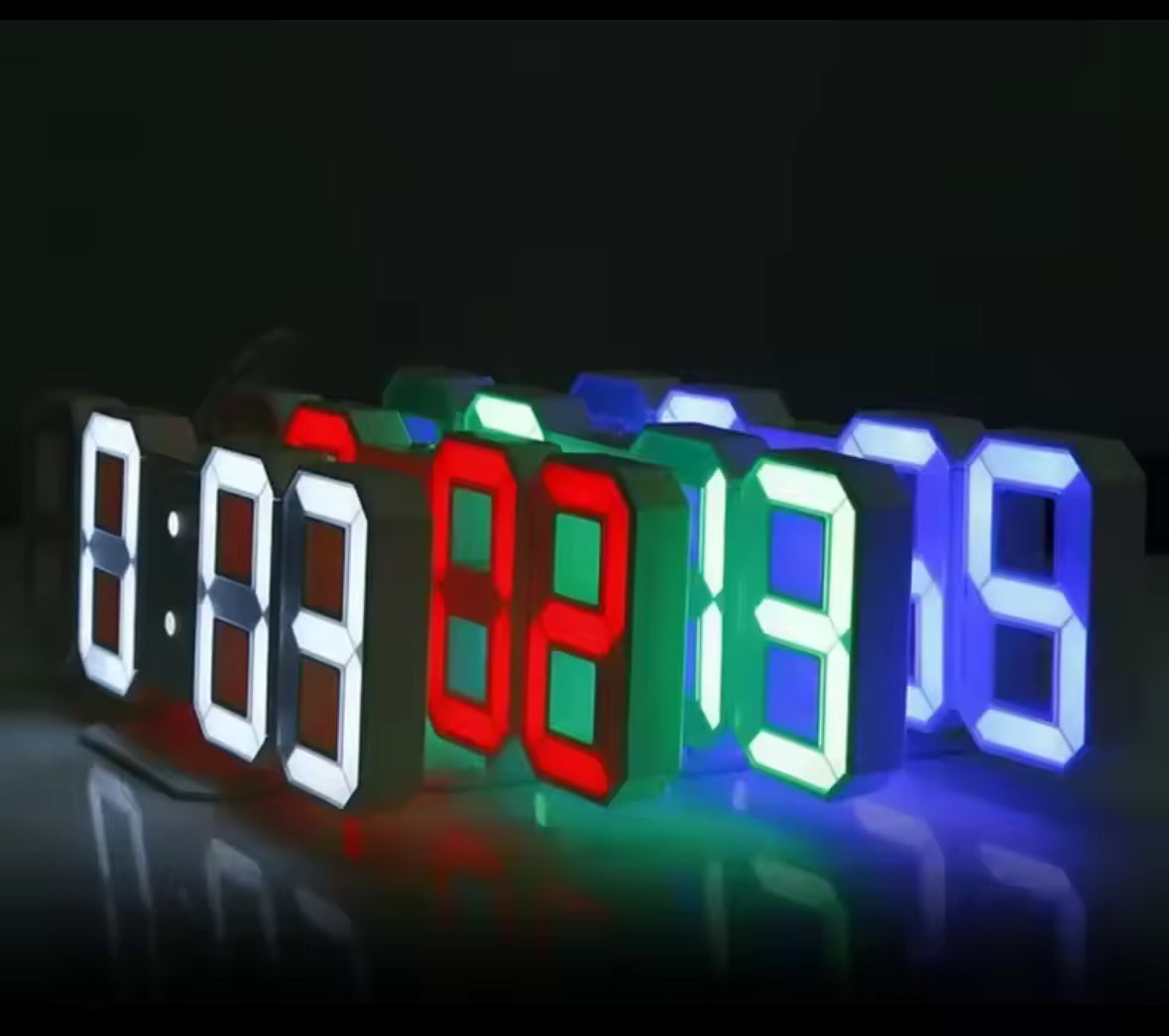 Reloj Digital LED 3D – Diseño Moderno y Colores Vibrantes